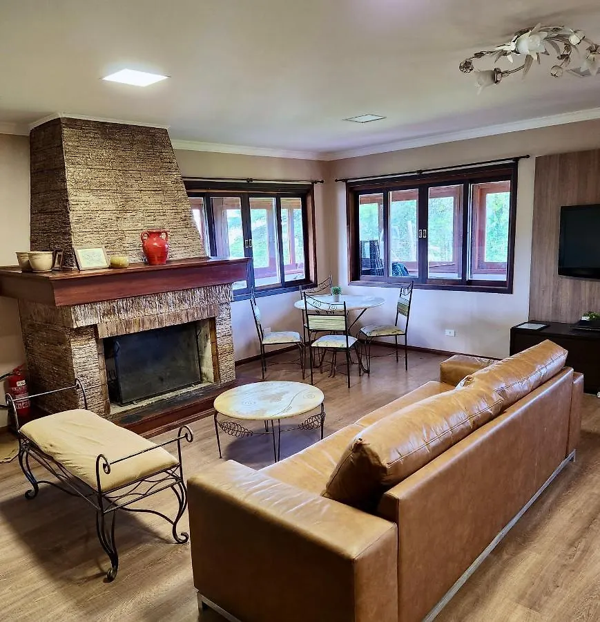 **** Hotel Pousada Bliss House - Opcoes De Suites Com Hidromassagem Campos do Jordão Brasil